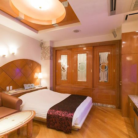 HOTEL D-WAVE Shinjuku（Adult Only) Tokyo Bagian luar foto