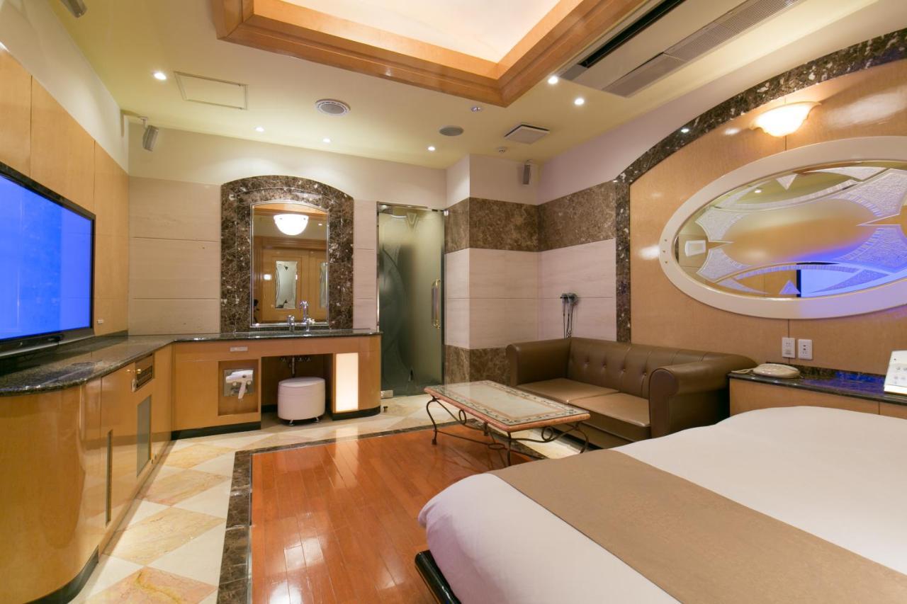 HOTEL D-WAVE Shinjuku（Adult Only) Tokyo Bagian luar foto
