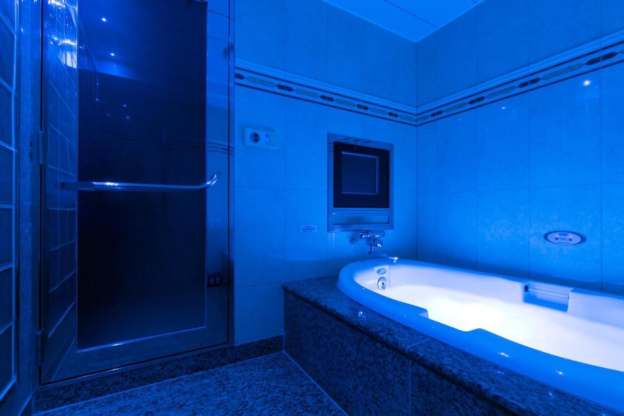 HOTEL D-WAVE Shinjuku（Adult Only) Tokyo Bagian luar foto